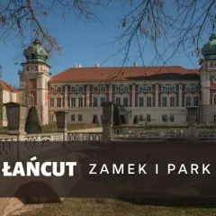 Łańcut atrakcje: okazały zamek z wieżami i kopułami, otoczony parkiem.