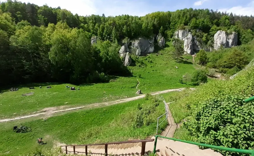 Dolina Kobylańska - surowa Jura, która zachwyca. Jak ją zwiedzić?